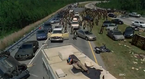 "The Walking Dead". El concepto de "rebaño de zombis" es muy interesante, lógico y novedoso