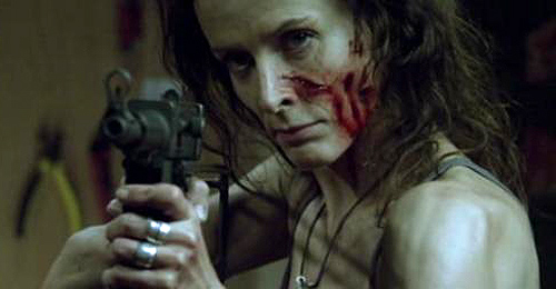 Claude Perron interpreta a un remedo de Sarah Connor en "La horda (Le horde)"