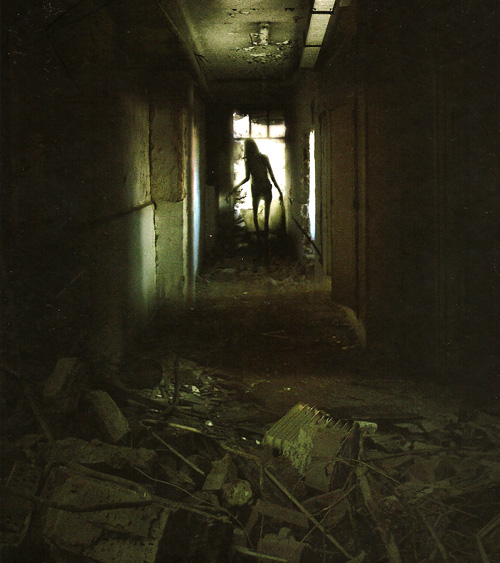 Detalle de la fantástica contraportada del cómic "REC: Historias inéditas" por Alejandro Colucci