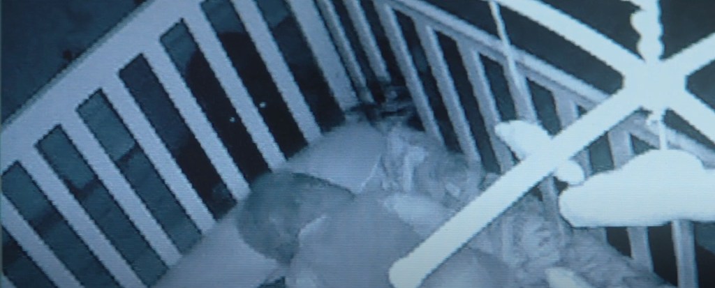 Imágenes de "Madre oscura" (2020). La imagen más escalofriante del trailer