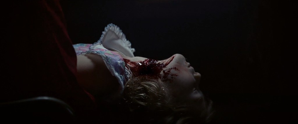 Imágenes de "Madre oscura" (2020). L@s niñ@s parecen su plato preferido