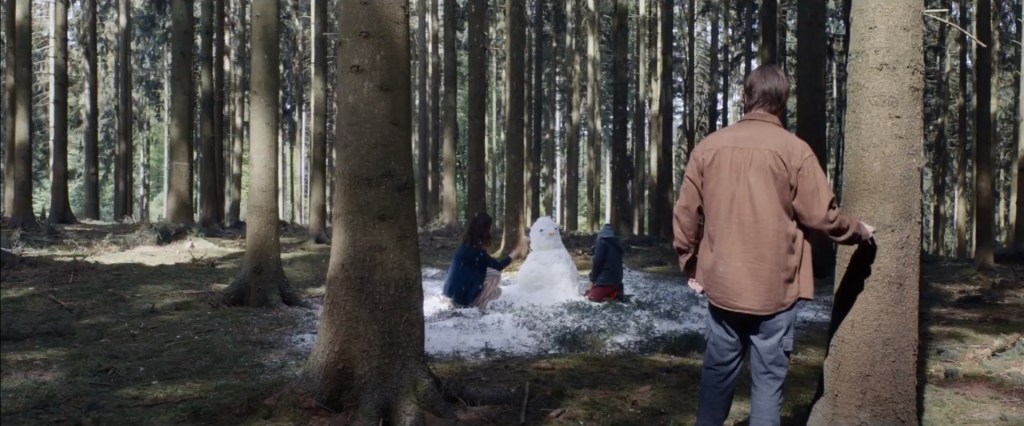 Kate inmersa en su sueño. Matt se queda al margen Kate inmersa en su sueño. Matt se queda al margen