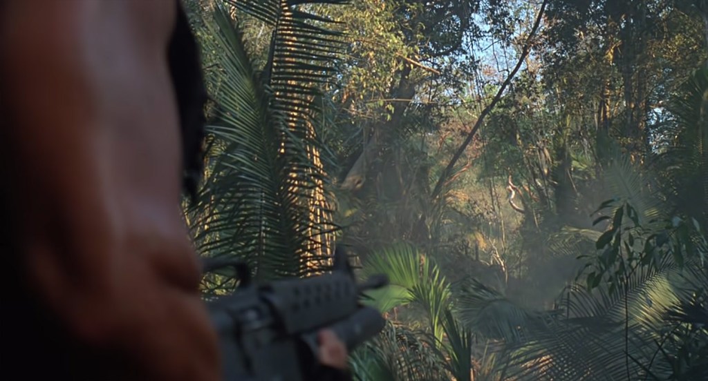 Saben que está ahí pero no lo pueden ver. Terror invisible dentro del plano en "Depredador" Saben que está ahí pero no lo pueden ver. Terror invisible dentro del plano en "Depredador"